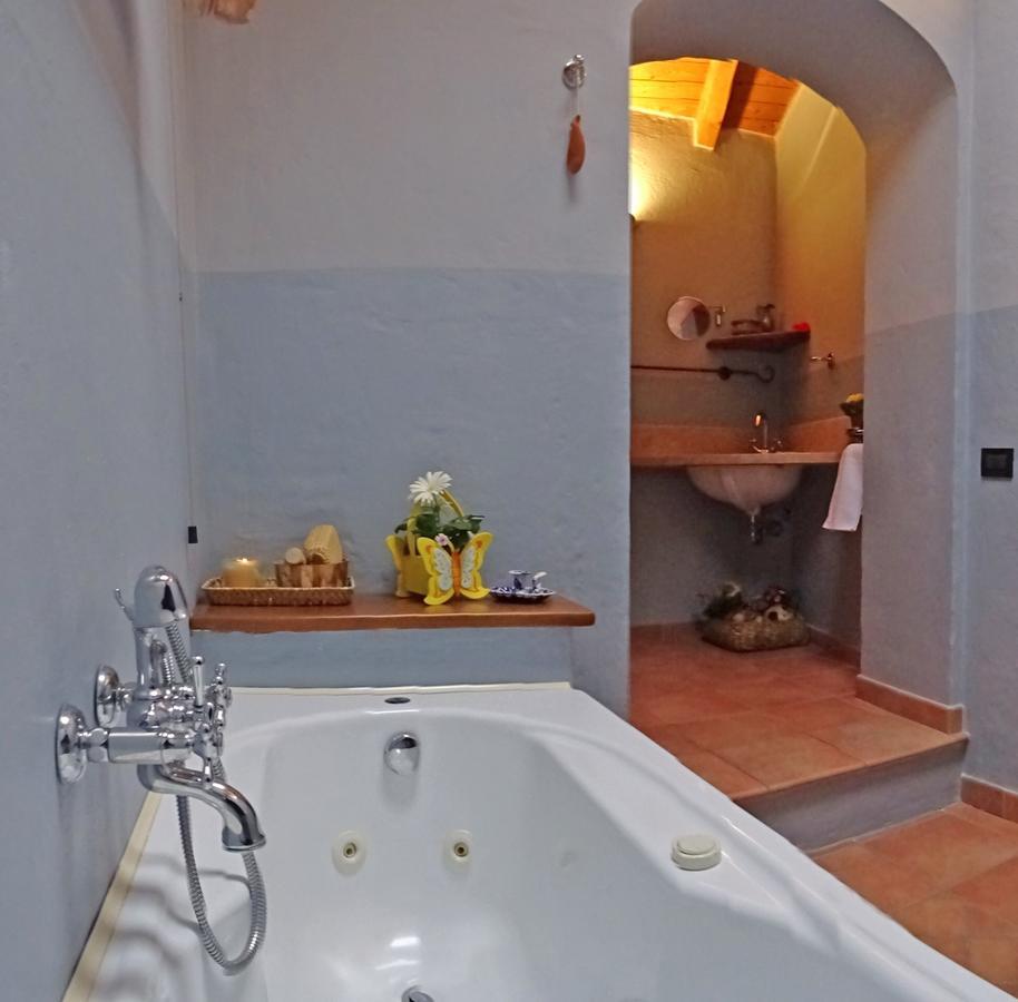 Apartmán Rustico Colonna House By Gardadomusmea Vesio Exteriér fotografie