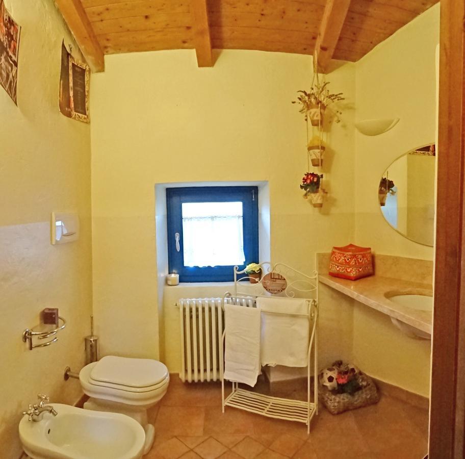 Apartmán Rustico Colonna House By Gardadomusmea Vesio Exteriér fotografie